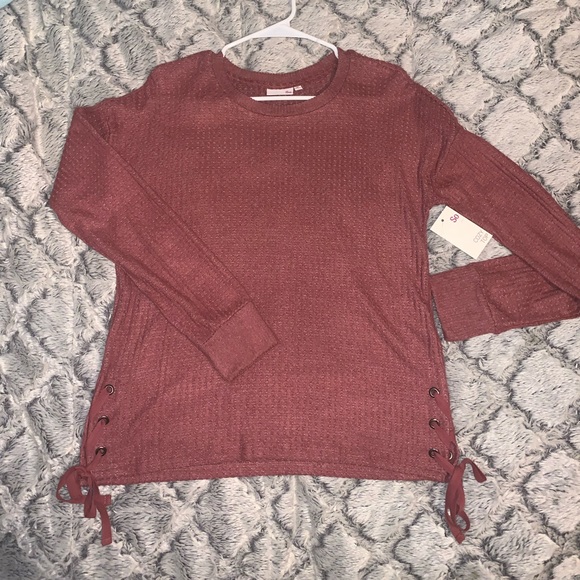 Kohl’s Long Sleeve Cozy Top - Picture 2 of 4